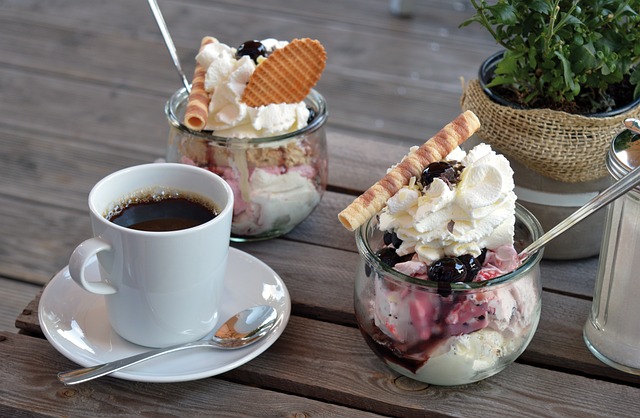 sundae-7426944_640.jpg