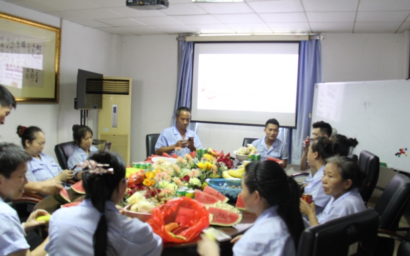 员工关怀 - 奋斗的时光里，献给家人们的祝福